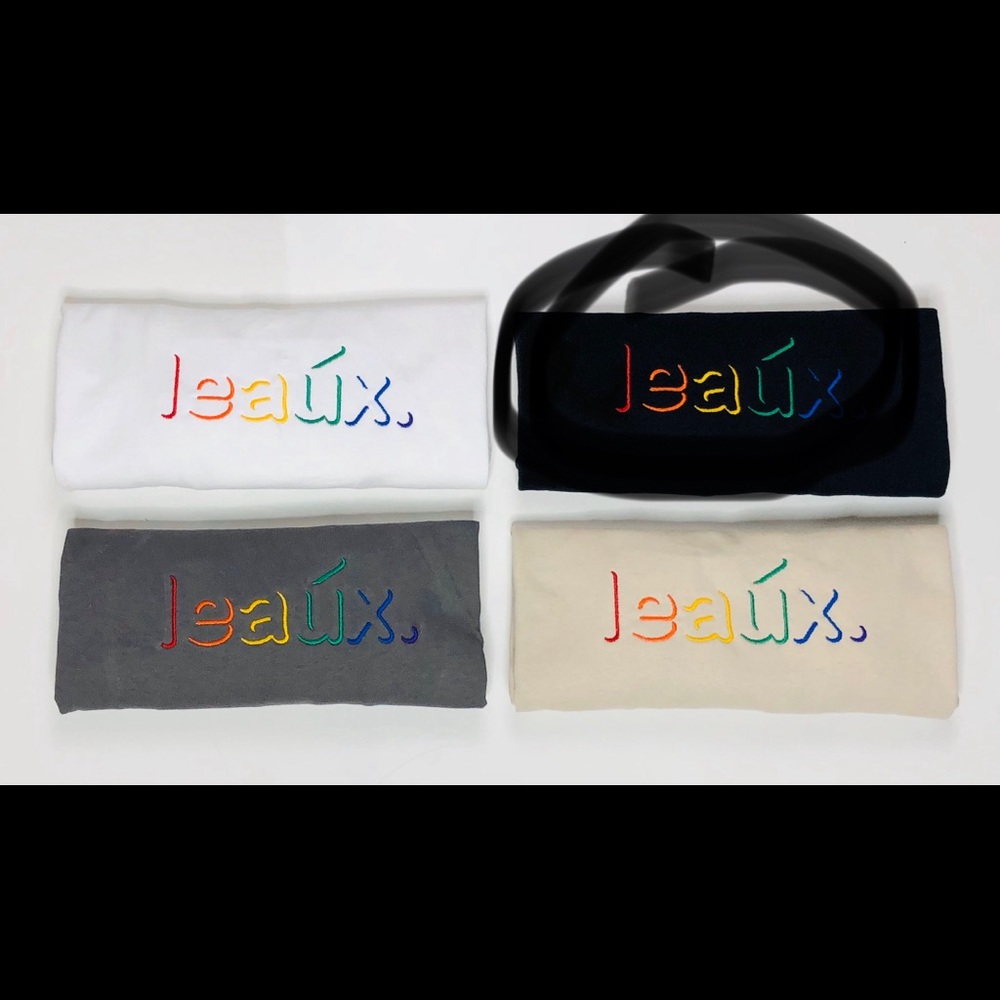 Oh Leaux tee- rainbow shadow: black